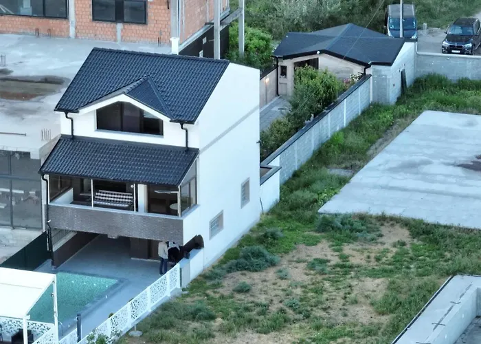 Belgrade River House